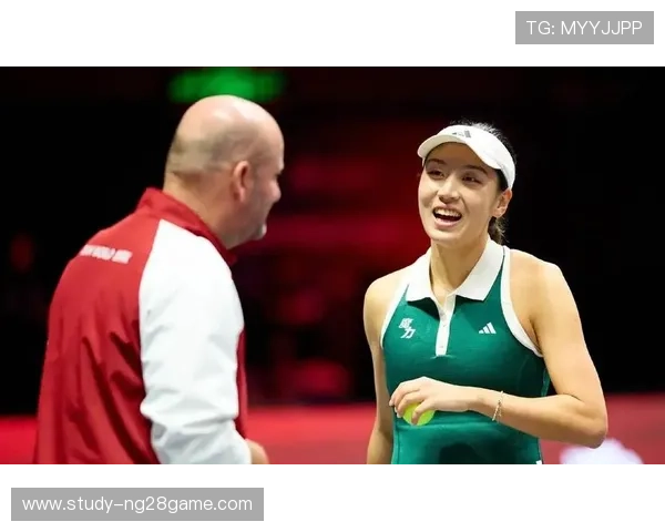 网球赛场风云再起新星崭露头角挑战世界顶尖选手